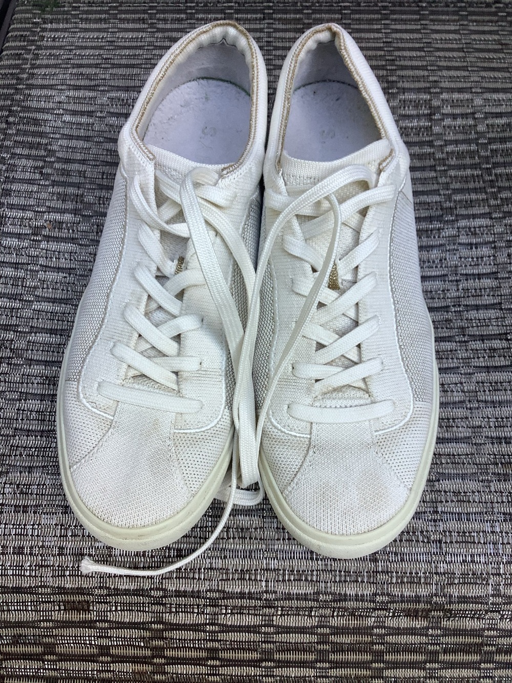 Rothy’s White and Metallic Lace Up Sneakers 9